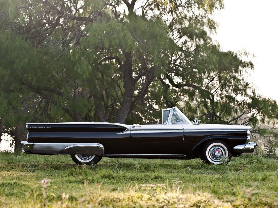  Ford Fairlane 500 Skyliner Retractable Hardtop 1959 года  (фото 10 из 31)